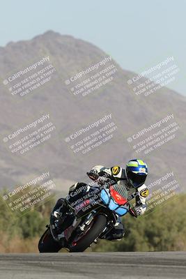 media/Dec-01-2025-Moto Forza (Mon) [[2daa91e15f]]/2-Intermediate Group/Session 2 Turn 9 Entry/